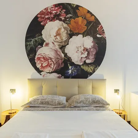 Appartement Duomo View - 2 Min From Duomo Amazing Location Milaan